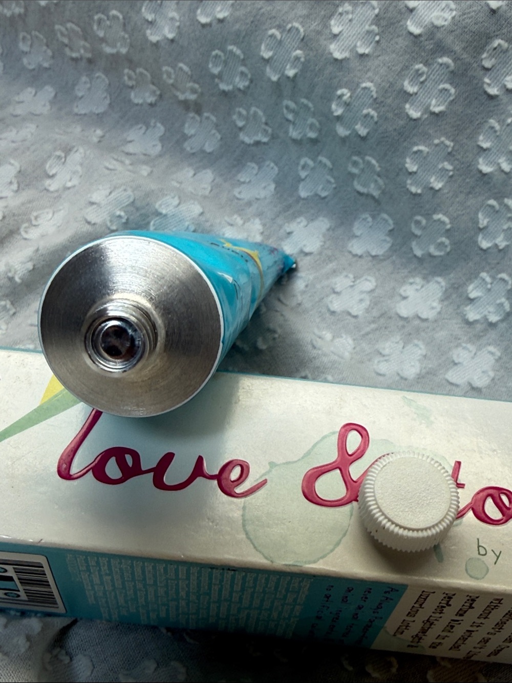 love & toast Honey Coconut Hand Creme - Picture 6 of 8